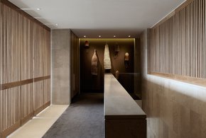 Mathieson Hotel Realm Upper Suite 01